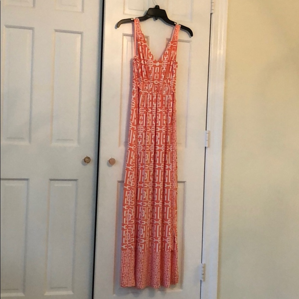 Beautiful long dress 👗 Coral color.